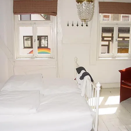 Robert's Bed and Breakfast Helmarshausen