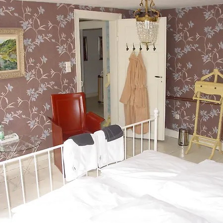 Robert's Bed and Breakfast