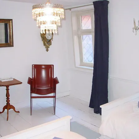 Robert's Bed & Breakfast