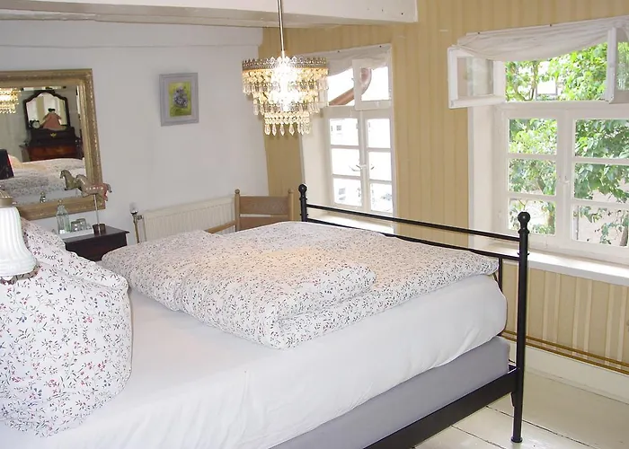 Bed & Breakfast Robert's 2*